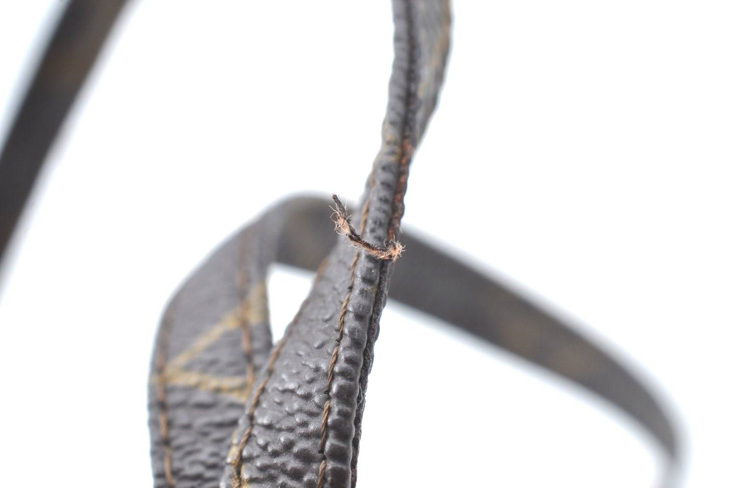 Authentic Louis Vuitton Monogram Pochette Secret M45484 Shoulder Bag Pouch K6364