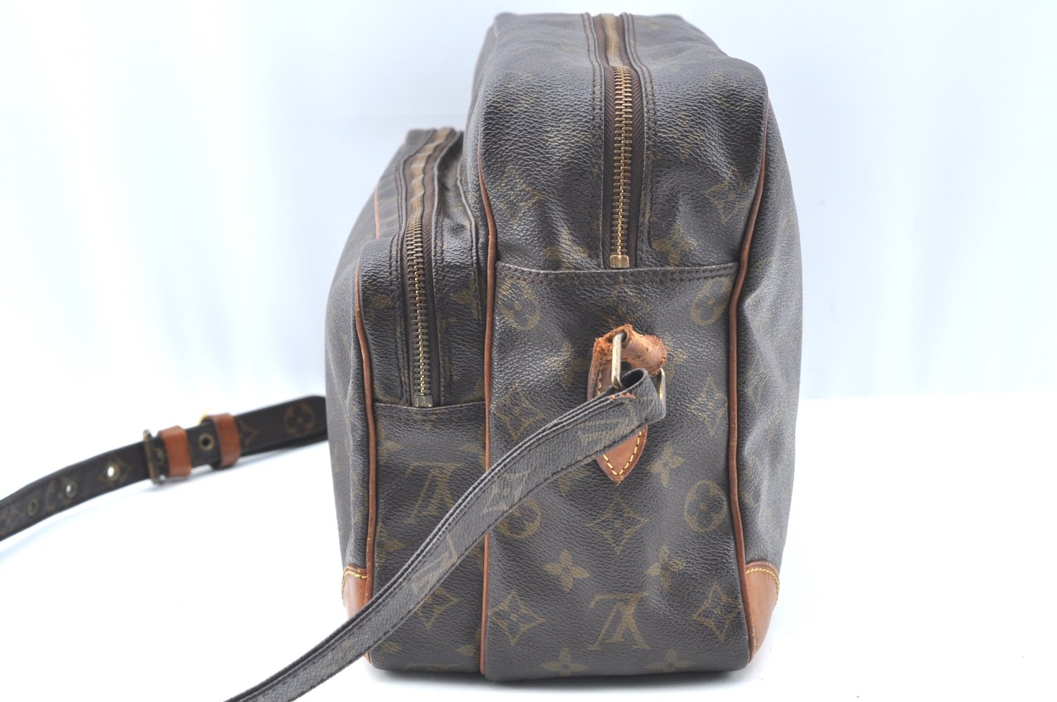 Authentic Louis Vuitton Monogram Nile 34 Shoulder Cross Body Bag M45242 LV K6369