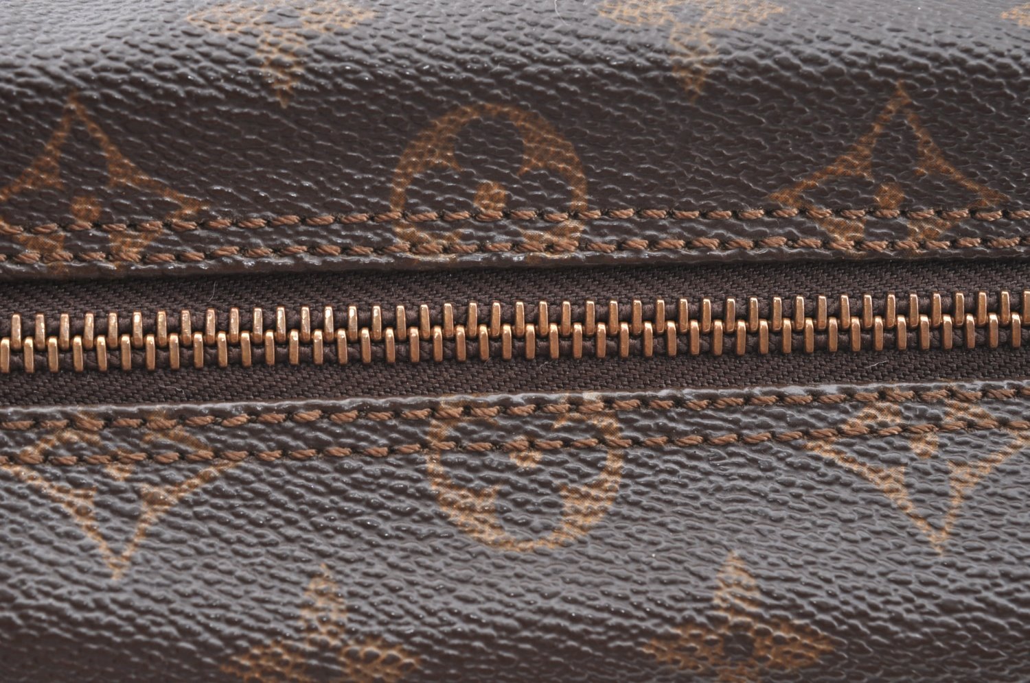 Authentic Louis Vuitton Monogram Papillon 26 Hand Bag Old Model LV K6391