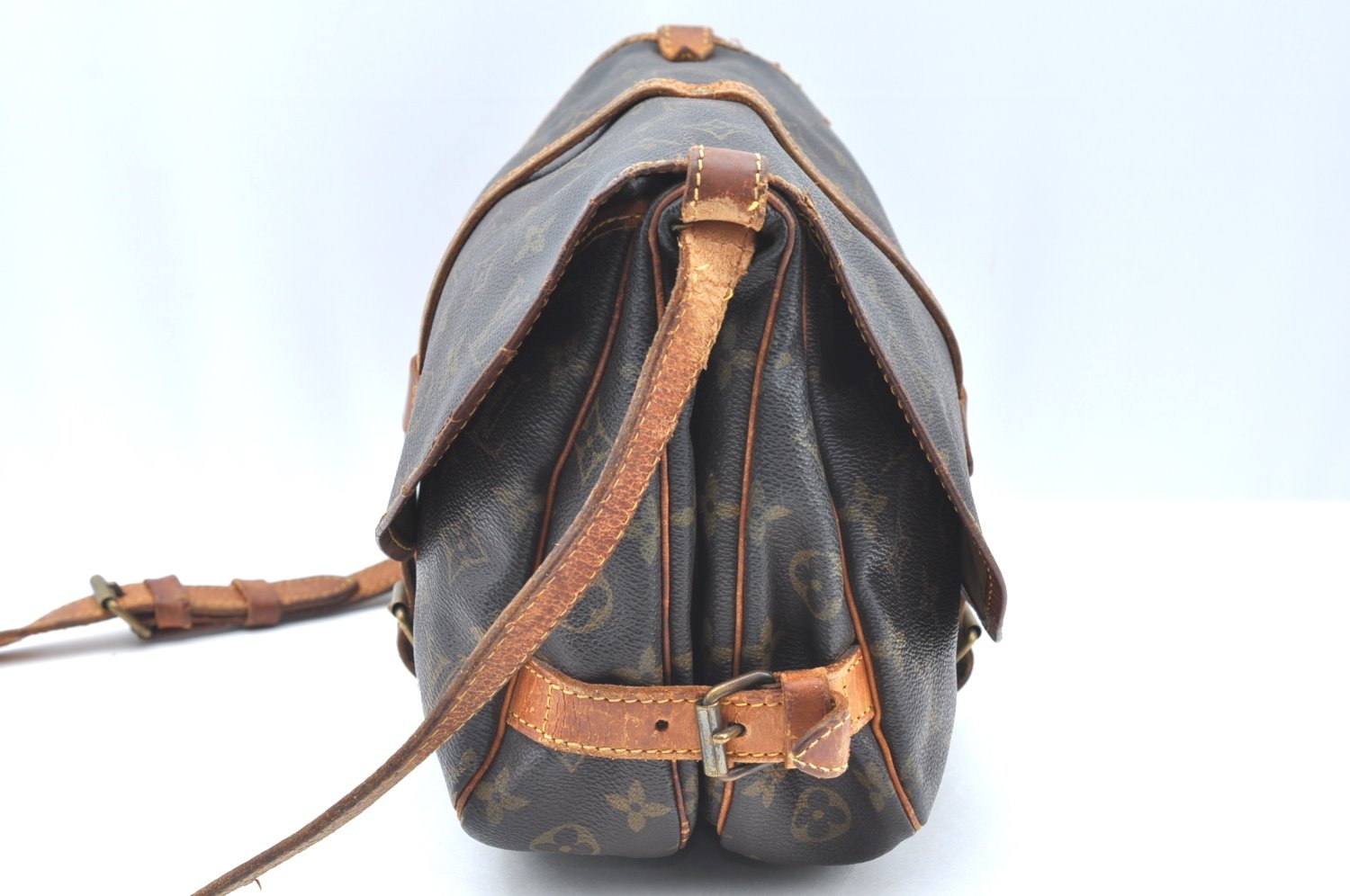 Authentic Louis Vuitton Monogram Saumur 30 Shoulder Cross Bag M42256 LV K6401