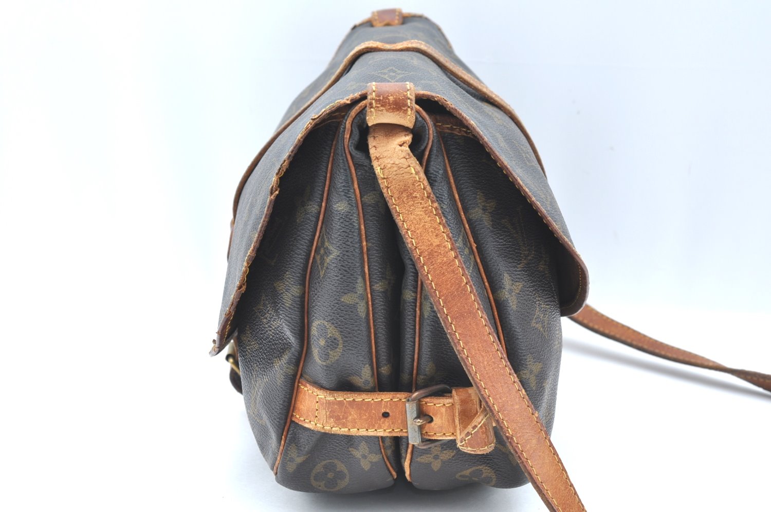 Authentic Louis Vuitton Monogram Saumur 30 Shoulder Cross Bag M42256 LV K6401