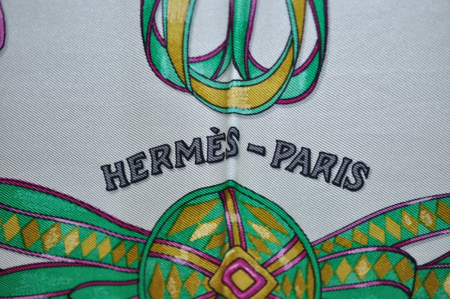 Authentic HERMES Carre 90 Scarf 